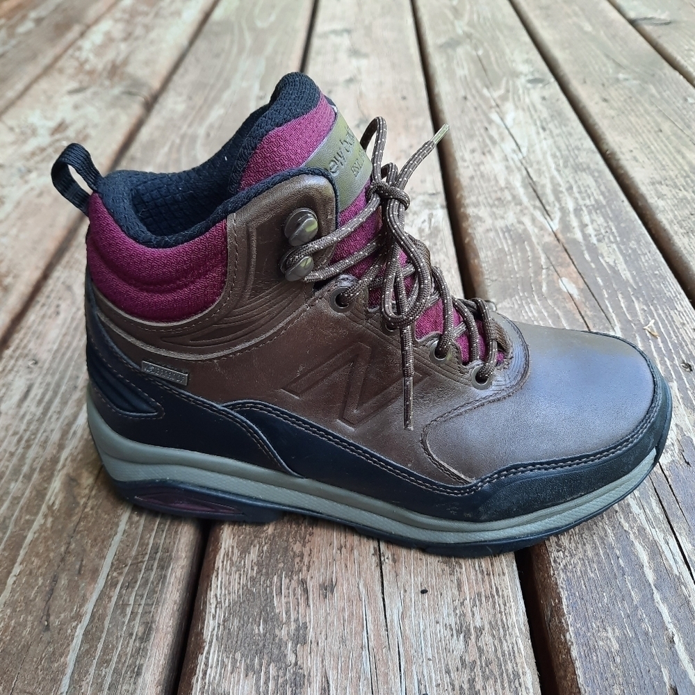 New Balance 1400 V1 Trail Walking Boots Dark Brown leather hiking boots WW1400DB - Picture 2 of 16